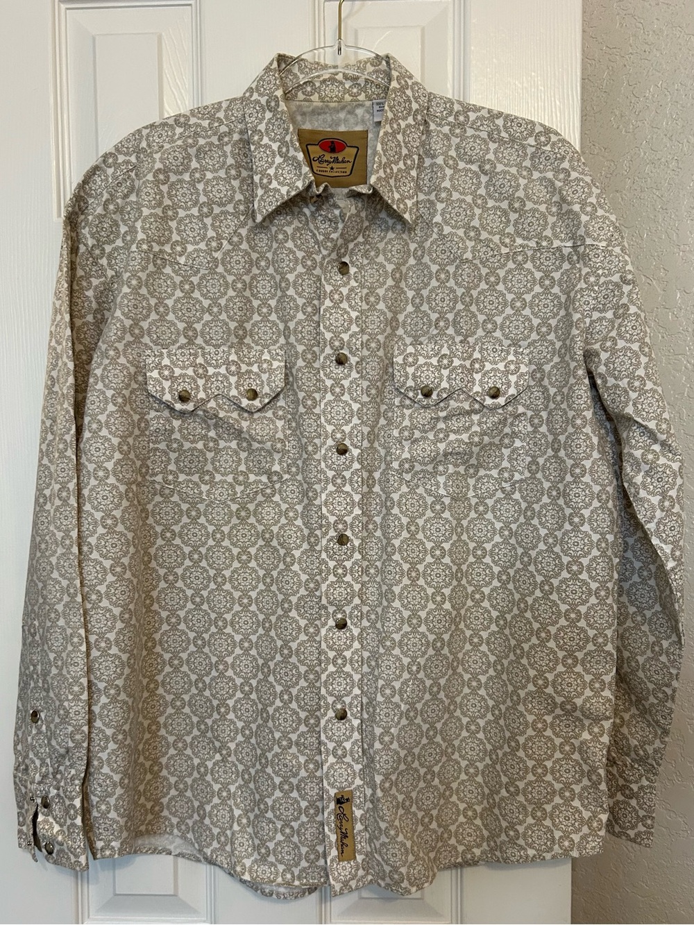 Larry Mahan Beige and Cream Printed Western Shirt